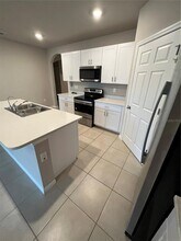 2215 Yankee Terrace in North Port, FL - Building Photo - Building Photo