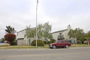 109 San Juan Grade Rd in Salinas, CA - Building Photo