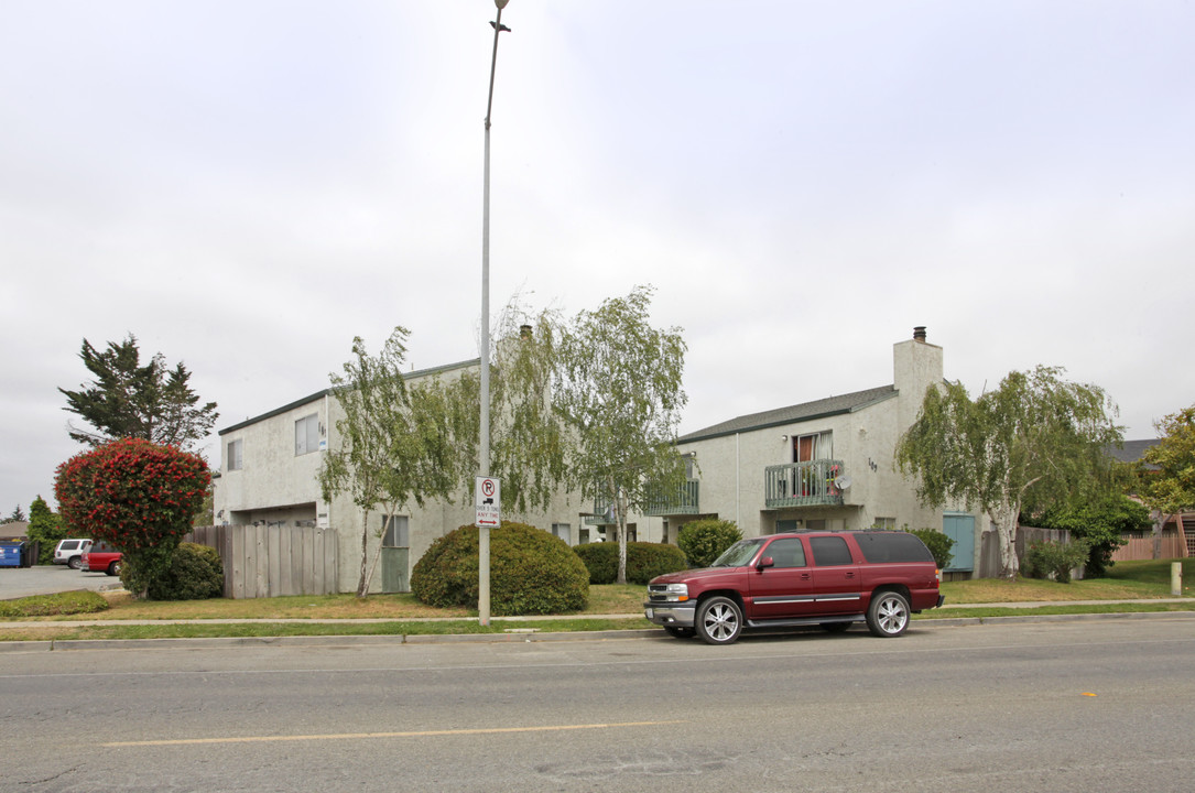 109 San Juan Grade Rd in Salinas, CA - Building Photo