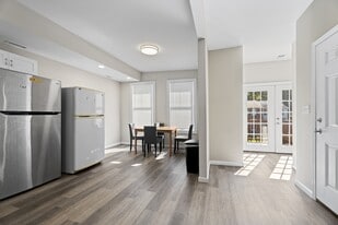 2104 Allendale Rd in Baltimore, MD - Building Photo
