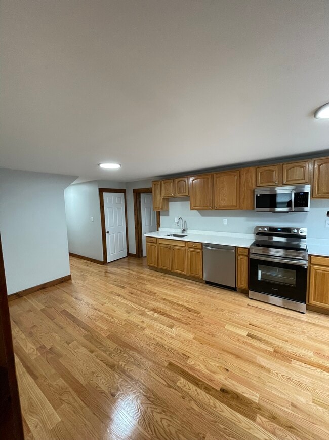 12 Watson St, Unit 1