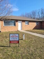 7092-7094 Manor Dr N in Brownsburg, IN - Building Photo