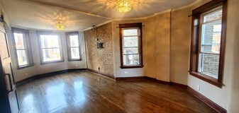 3131 W 42nd St, Unit #1 Apartamentos