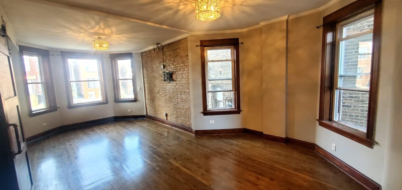 3131 W 42nd St, Unit #1 in Chicago, IL - Building Photo