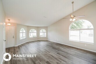 8854 Rose Hill Dr N in Jacksonville, FL - Foto de edificio - Building Photo