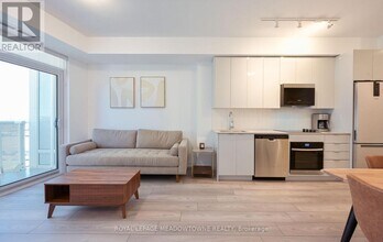 10 Abeja St in Vaughan, ON - Building Photo - Building Photo