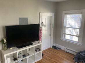 28 Dorset St, Unit 3 in Boston, MA - Building Photo - Building Photo