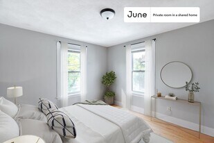 Room in Shared 6 bed/1.5 bath home in Somerville, MA - Building Photo