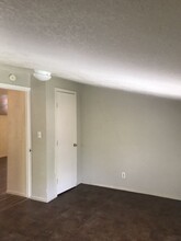 338 La Manda Blvd, Unit #3 in San Antonio, TX - Building Photo - Building Photo