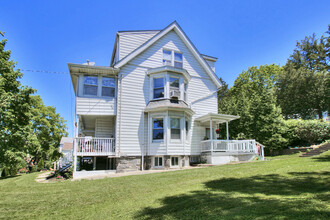 51 Byram Rd in Greenwich, CT - Building Photo - Building Photo