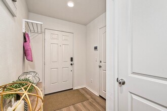 2211 Solara Ln in Vista, CA - Building Photo - Building Photo