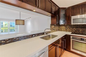 431 SE 3rd St in Dania Beach, FL - Building Photo - Building Photo