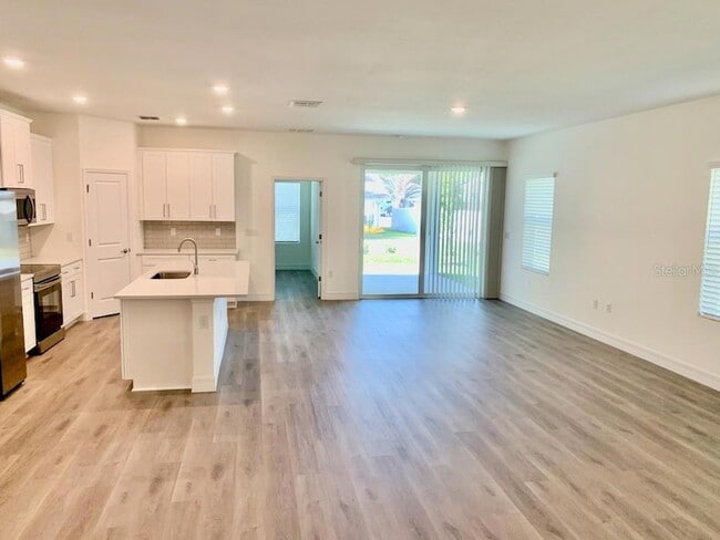 21475 Seaton Ave in Port Charlotte, FL - Building Photo - Building Photo