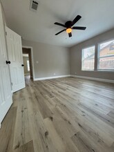 1709 Nelva St in Waco, TX - Building Photo - Building Photo