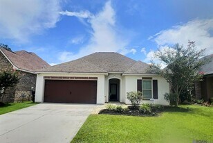 6137 Tiger Trace Ave in Baton Rouge, LA - Building Photo