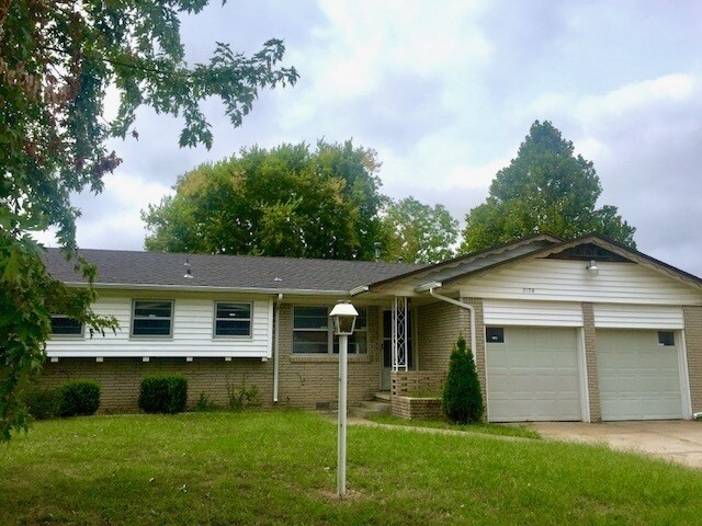 2178 S 106th E Ave in Tulsa, OK - Building Photo