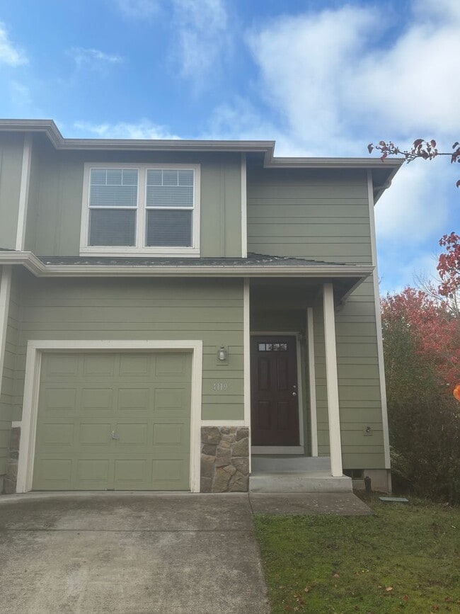 4119 Geranium Loop NE in Salem, OR - Building Photo - Building Photo