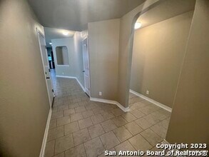 10822 Shaenmeadow in San Antonio, TX - Building Photo - Building Photo