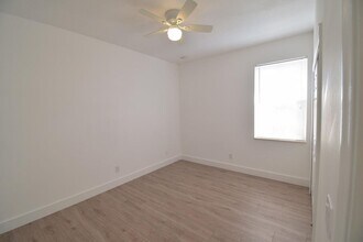 359 SW Kestor Dr in Port St. Lucie, FL - Building Photo - Building Photo