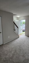 5842 Holly Hock Pl in Frederick, MD - Foto de edificio - Building Photo