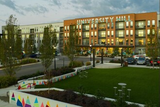 University Hill Apartments in Durham, NC - Foto de edificio - Building Photo