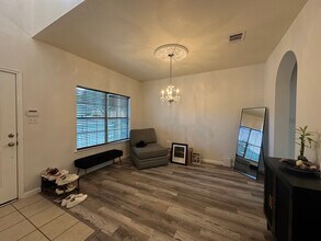 2101 Charlotte Estates Dr in Austin, TX - Building Photo - Building Photo