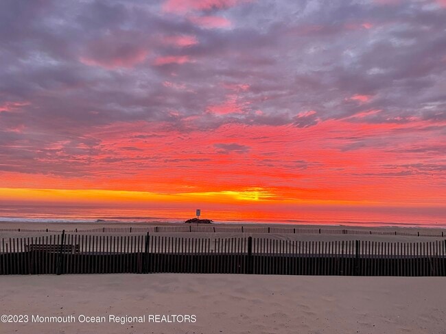 239 Beach Front in Manasquan, NJ - Building Photo - Building Photo