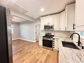 811 Walnut St in Wilmington, NC - Building Photo - Building Photo