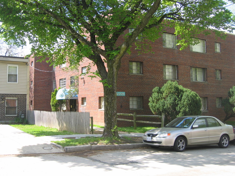 5609 Nannie Helen Burroughs Ave NE in Washington, DC - Building Photo