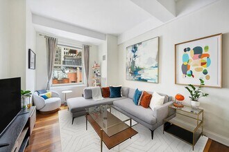 88 Greenwich St in New York, NY - Building Photo - Building Photo
