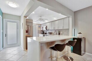 2731 NE 14th Street Causeway in Pompano Beach, FL - Building Photo
