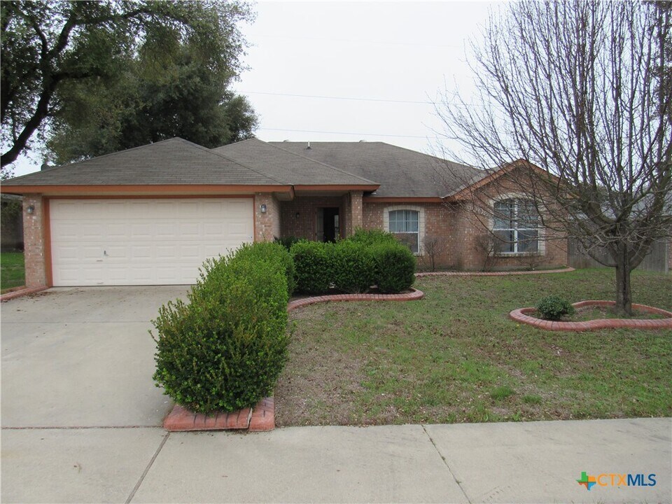 6006 Sulfur Spring Dr in Killeen, TX - Building Photo