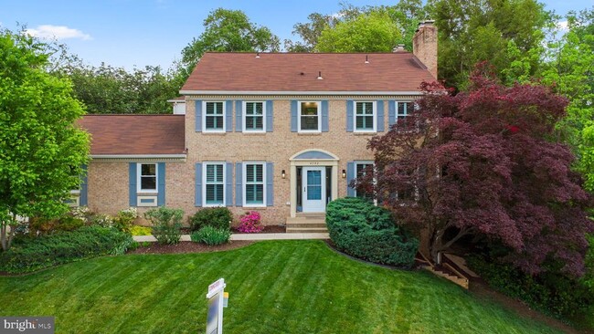 property at 4752 40th St N