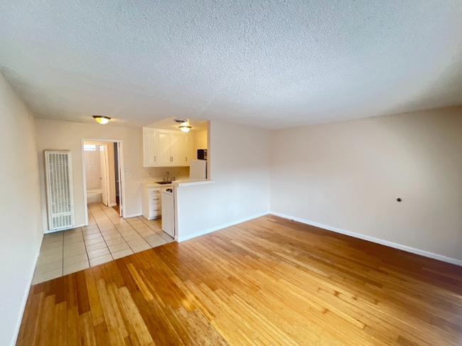2435 2nd St in Santa Monica, CA - Building Photo - Building Photo