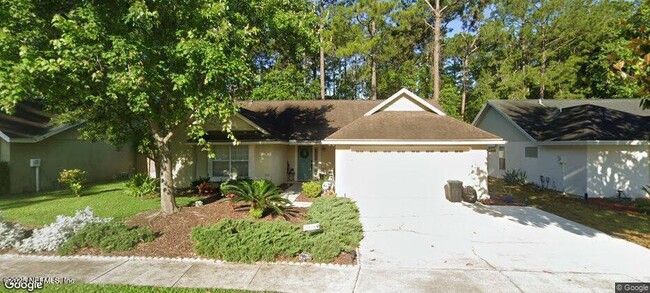 property at 2038 St Martins Dr W