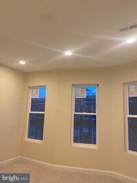 437 E Lorraine Ave photo'