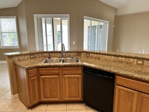 307 Inman St in Lehigh Acres, FL - Building Photo - Building Photo