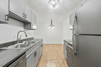 Sheridan Lake Apartments in Rapid City, SD - Foto de edificio - Building Photo