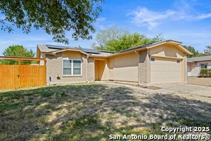 5827 Sun Bay in San Antonio, TX - Foto de edificio - Building Photo