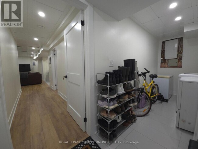 171 Dolores Crescent in Vaughan, ON - Building Photo - Building Photo