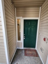 17827 80th Ave NE in Kenmore, WA - Building Photo - Building Photo