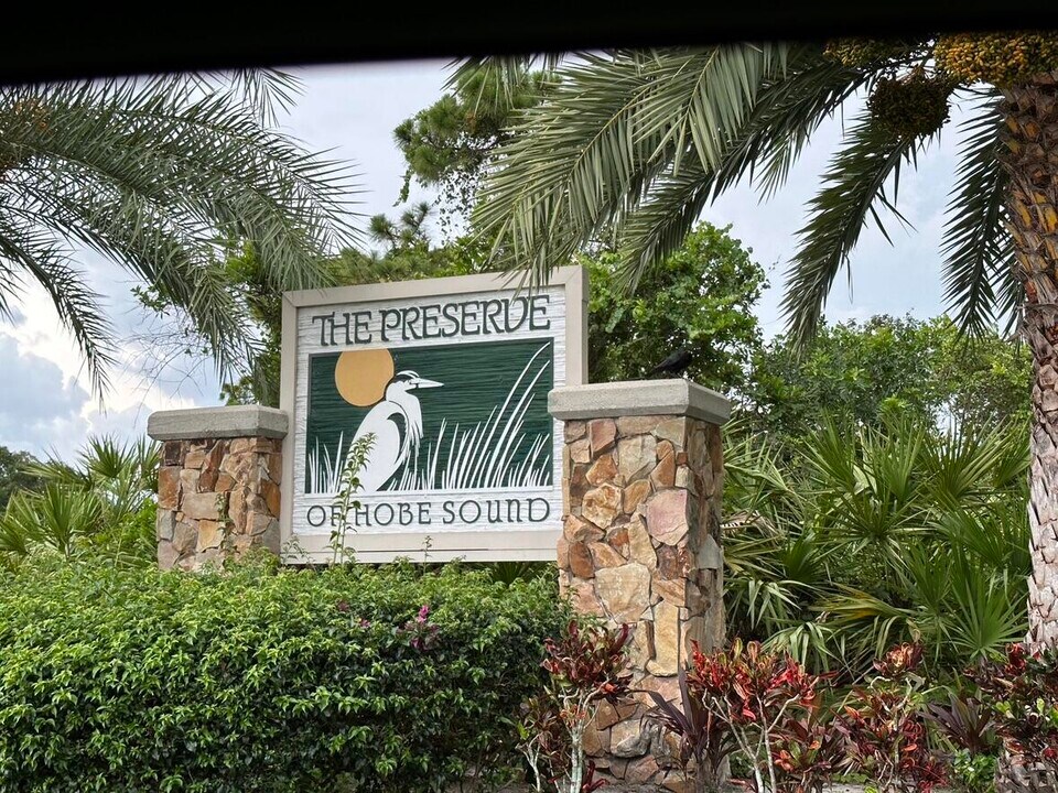 7461 SE Autumn Ln in Hobe Sound, FL - Building Photo