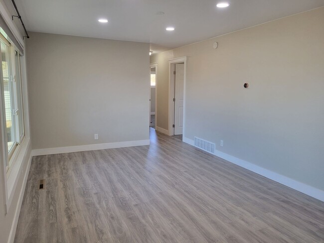 1909 Hallam Ave in Colorado Springs, CO - Building Photo - Building Photo