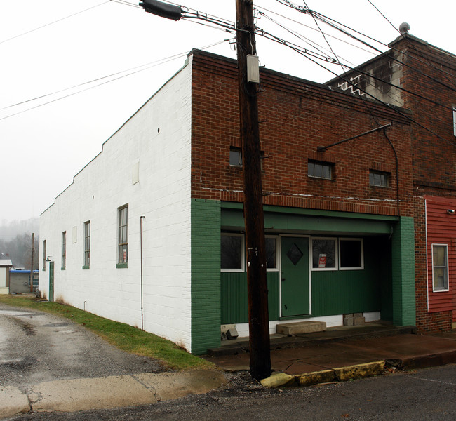 38-43 Depot St in Jane Lew, WV - Building Photo - Building Photo