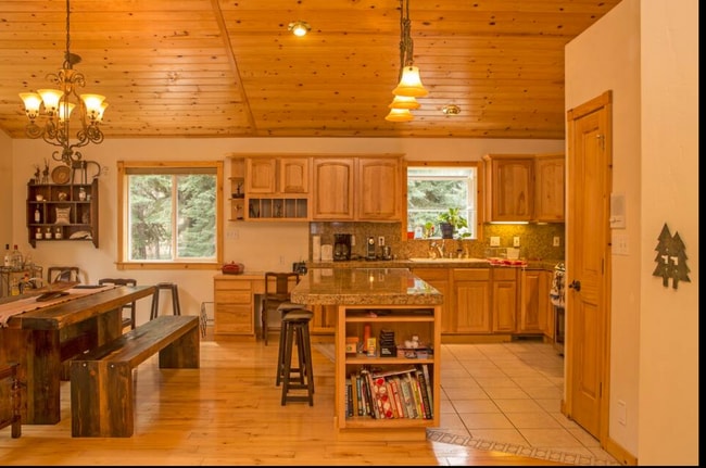 property at 10565 Laurelwood Dr