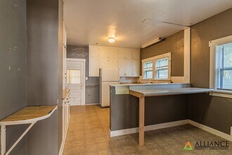 326 N 16th St in Manhattan, KS - Building Photo - Building Photo