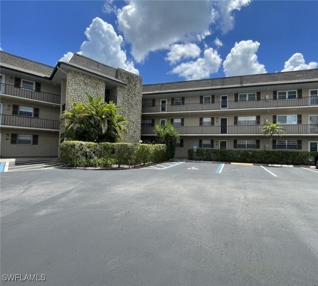property at 5435 Rattlesnake Hammock Rd
