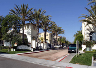 Andalucia Townhomes in San Diego, CA - Building Photo - Building Photo