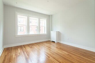 16 Forest St, Unit 21 in Cambridge, MA - Building Photo - Building Photo