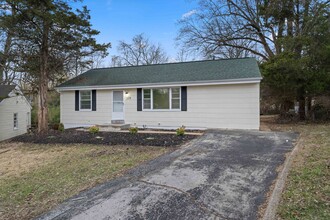 339 S Marguerite Ave in Ferguson, MO - Building Photo - Building Photo